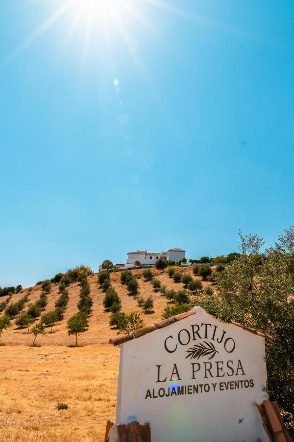 Cortijo La Presa Pension Priego de Córdoba Buitenkant foto