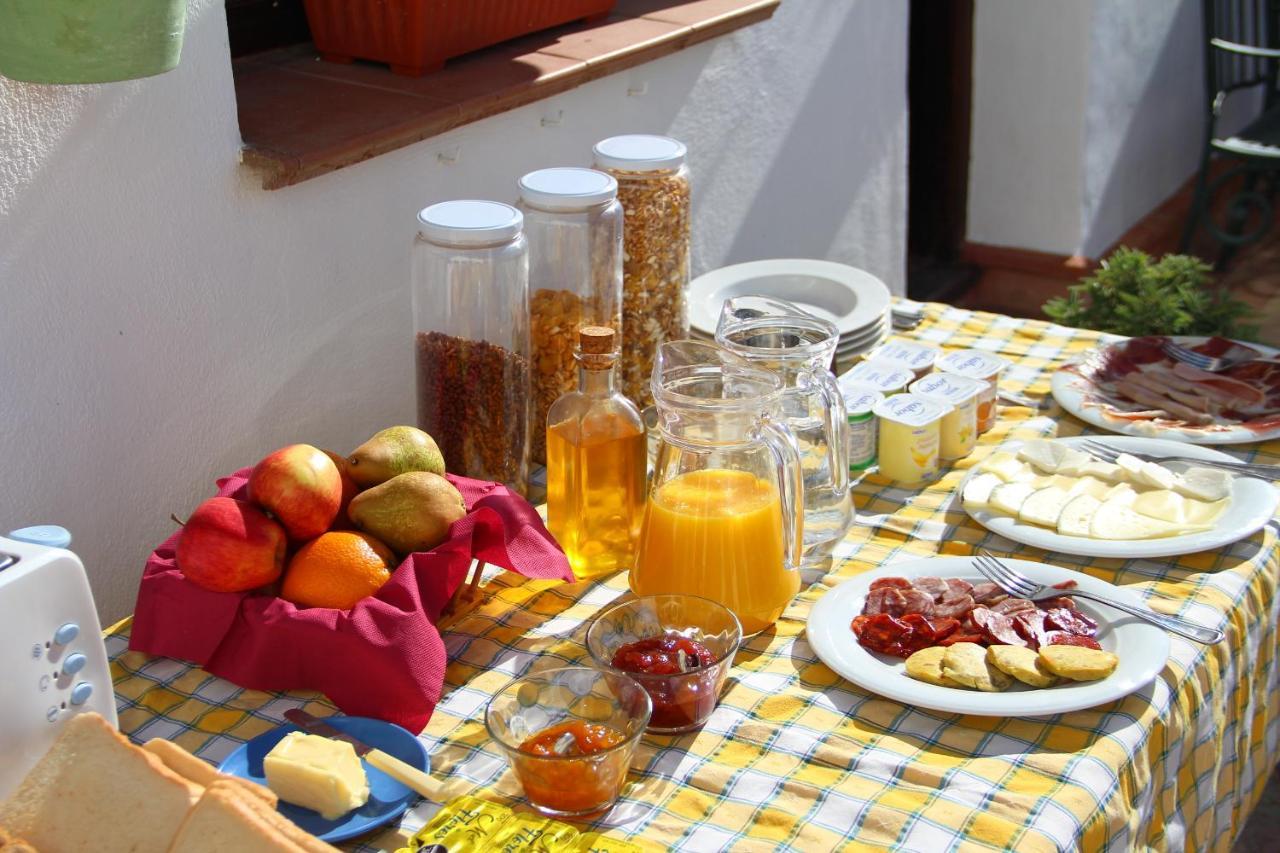 Cortijo La Presa Pension Priego de Córdoba Buitenkant foto